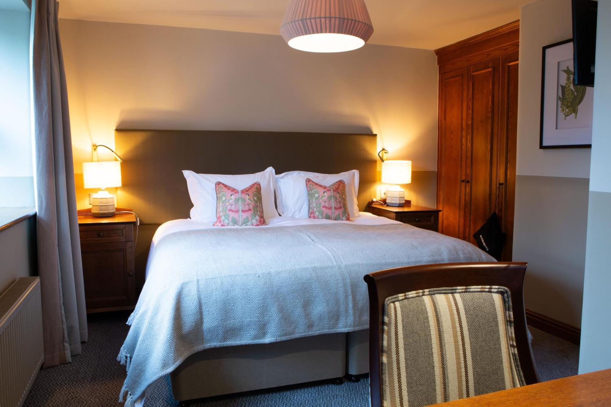 Bed and Breakfast Ye Olde Cheshire Cheese Longnor  Экстерьер фото