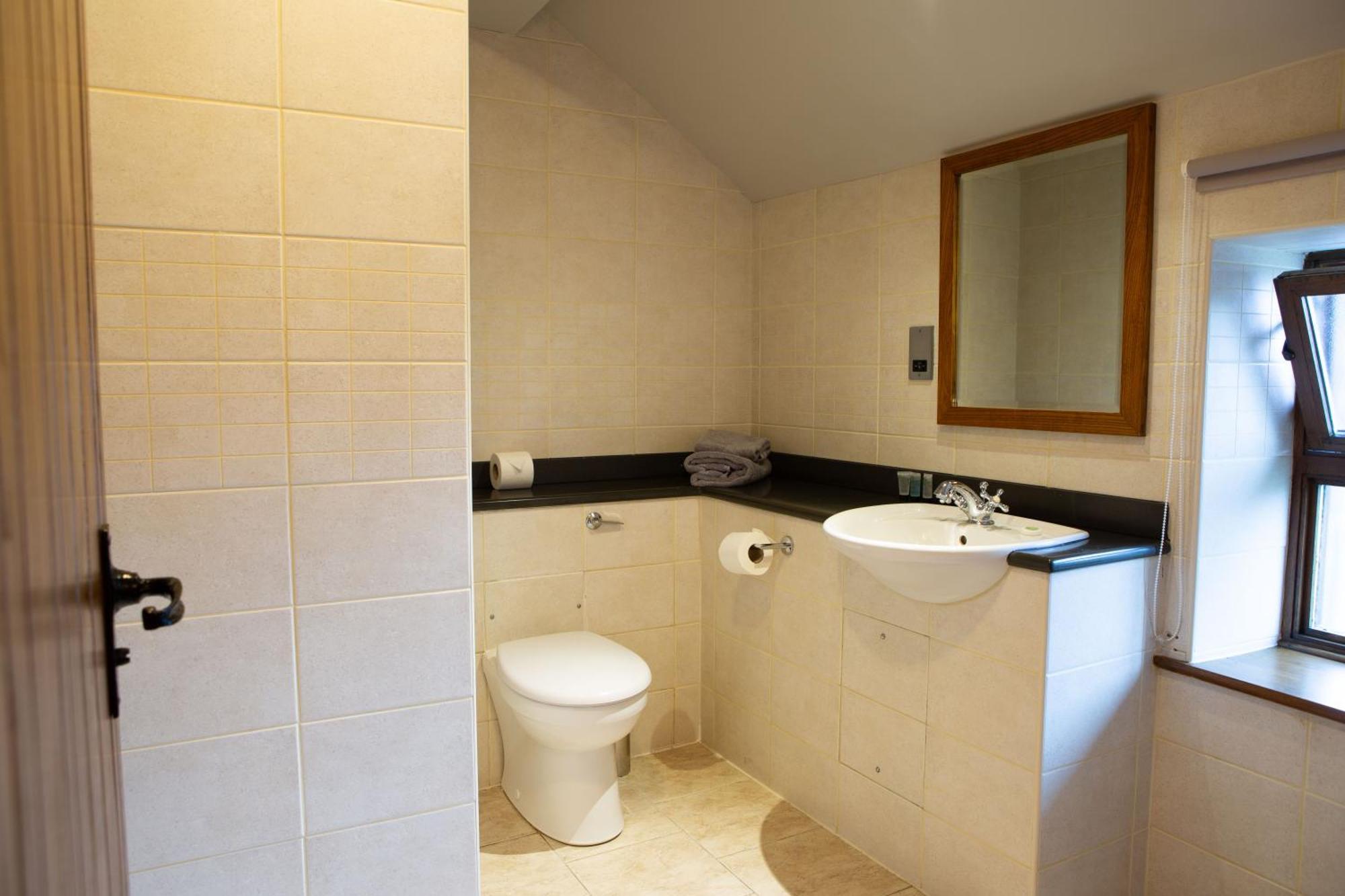Bed and Breakfast Ye Olde Cheshire Cheese Longnor  Экстерьер фото